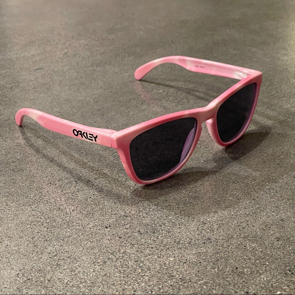 Oakley Frogskins Sunglasses Pink and White Body with Grey Lenses